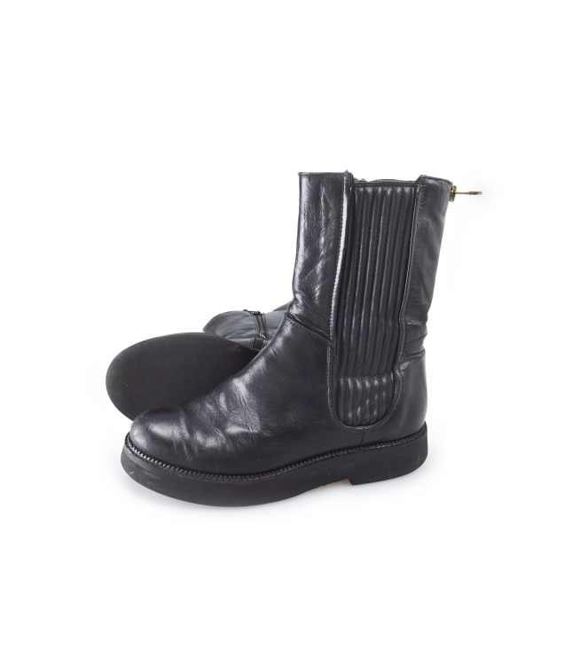 Omoda Chelsea boots