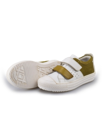 AP Sneakers