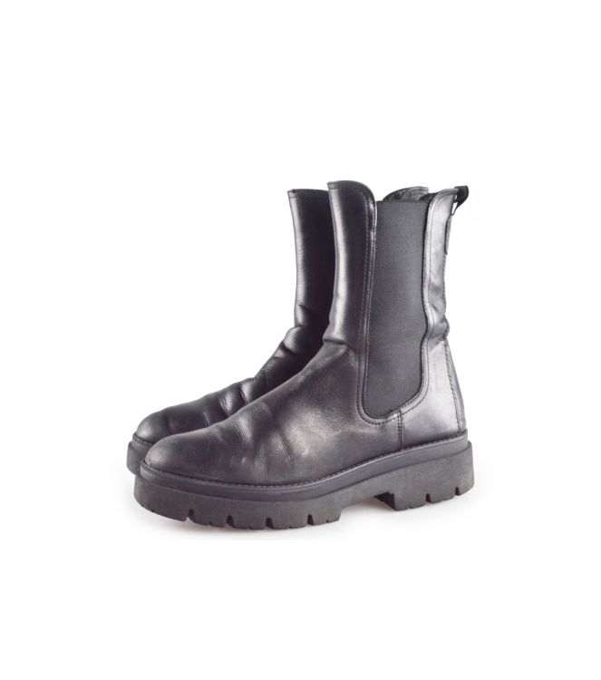 Tamaris Chelsea boots