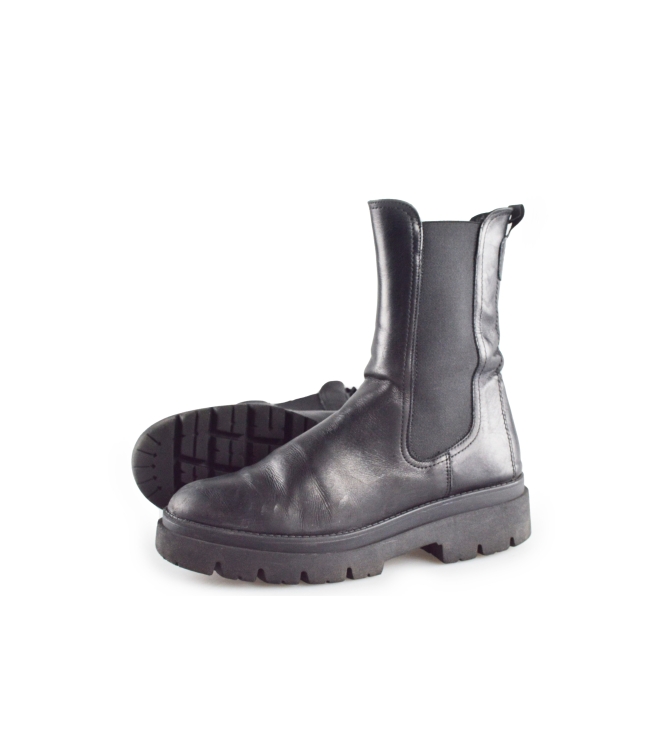 Tamaris Chelsea boots