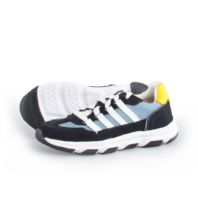 DSTRCT Sneakers