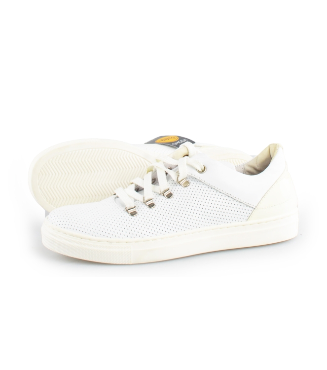 Omoda Sneakers