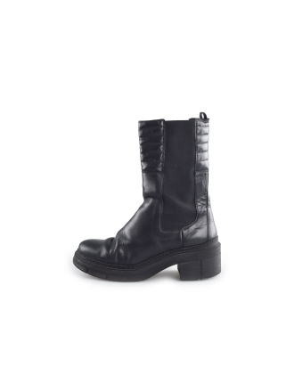 Unisa Chelsea boots