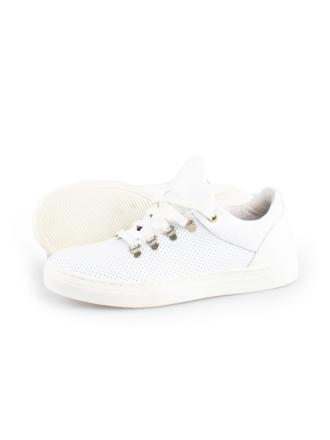 Omoda Sneakers