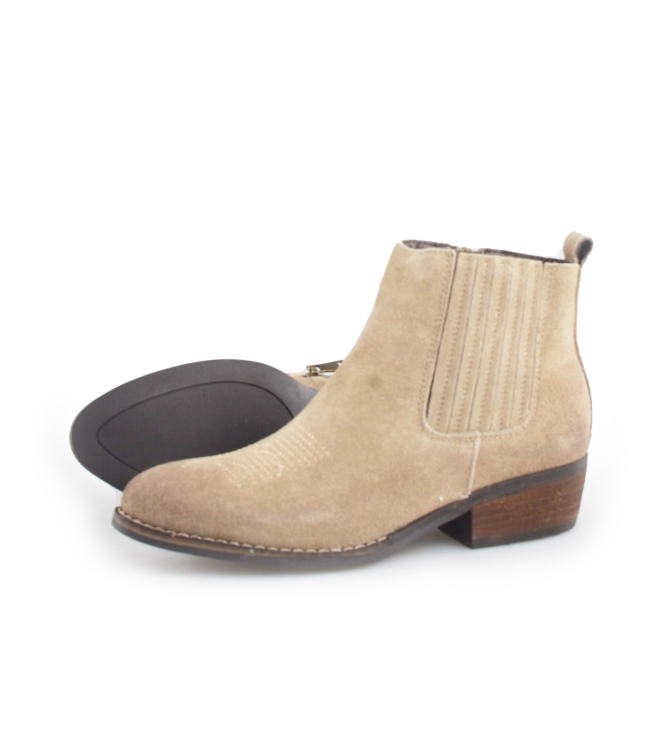 Omoda Chelsea boots