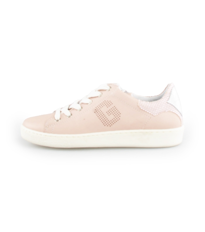 Giga Sneakers