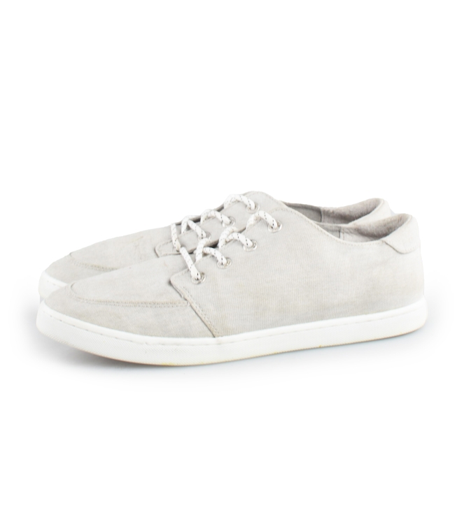 Hub Sneakers