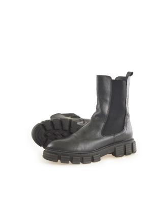 Lina Locchi Chelsea boots