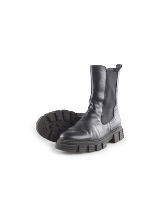 Lina Locchi Chelsea boots
