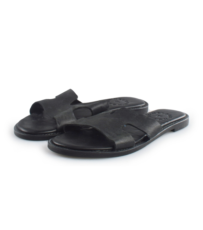 Nelson Slippers