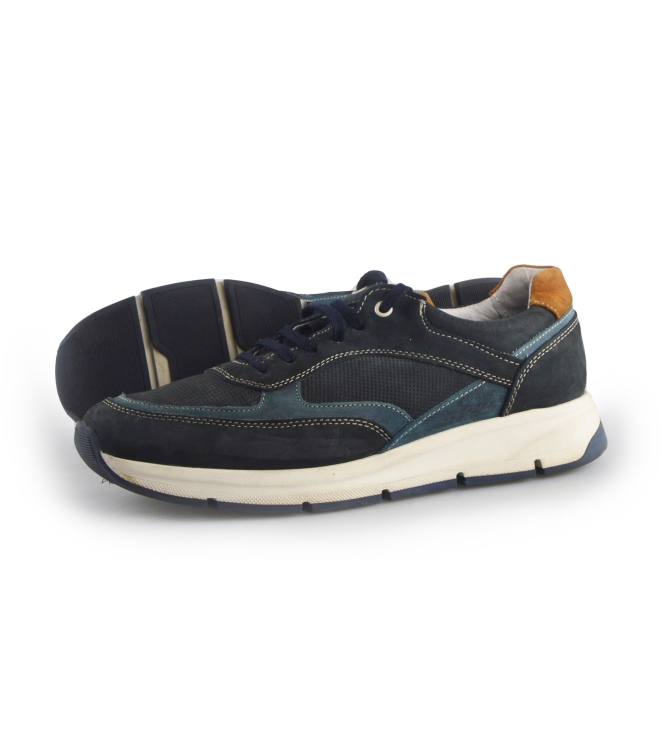 Outfielder Sneakers