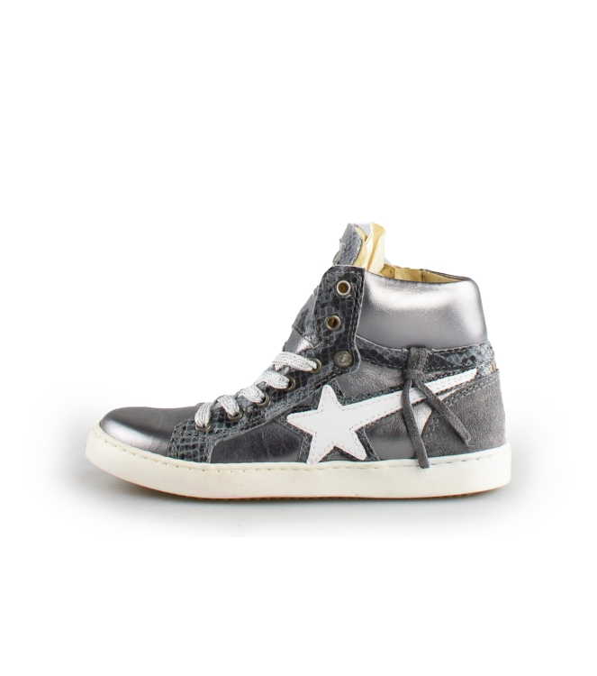 KNJR Sneakers