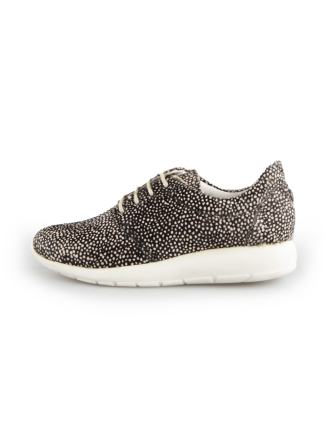Maruti Sneakers