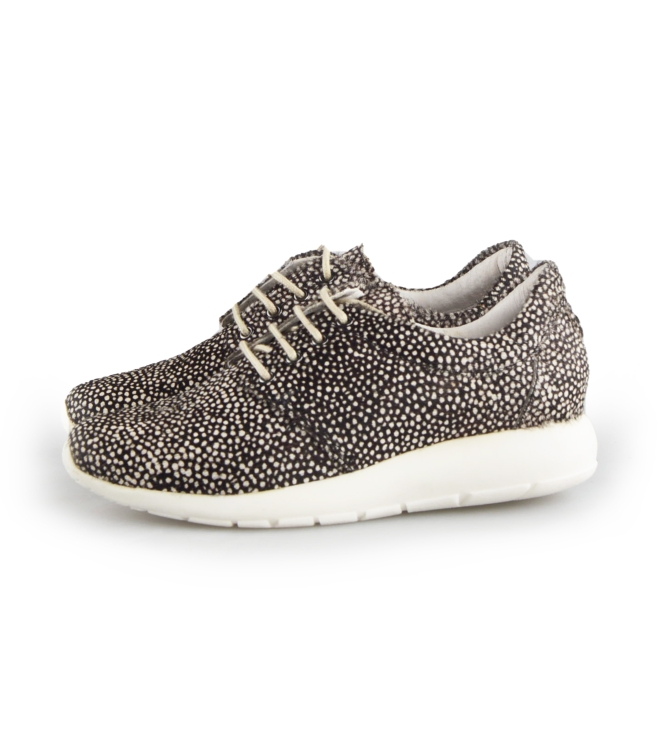 Maruti Sneakers