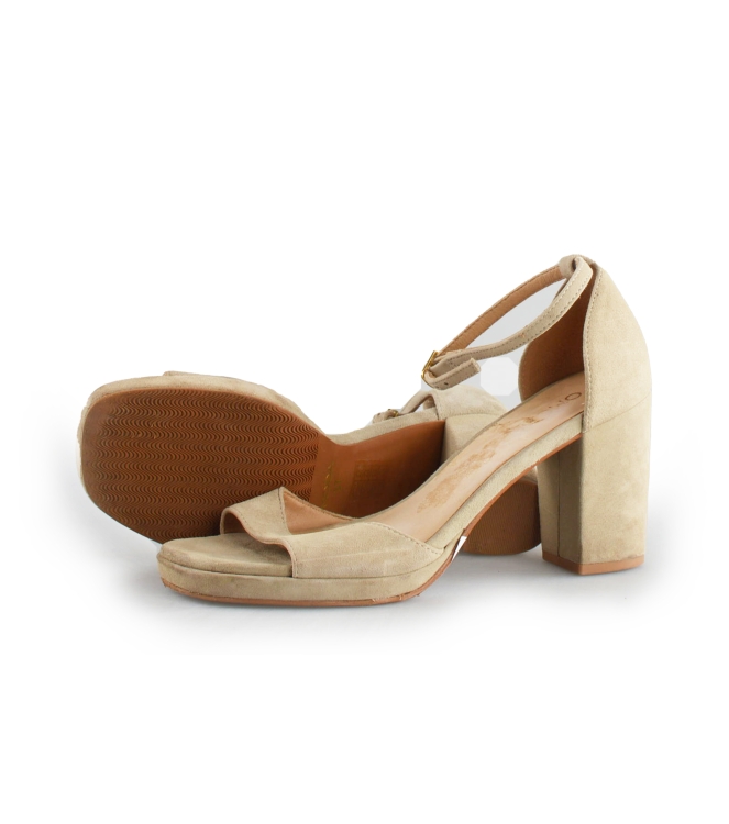 Omoda Sandalen