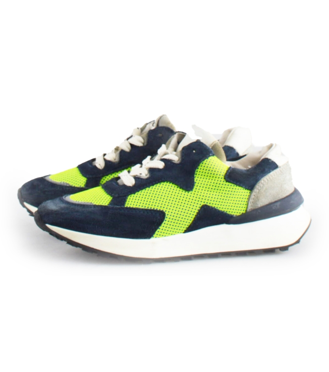 Wysh Sneakers