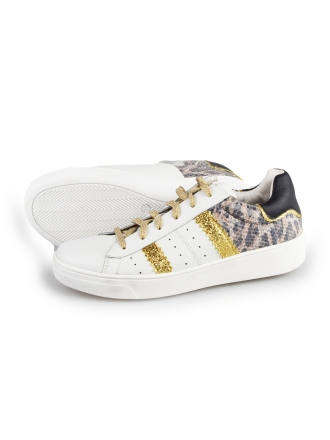 DSTRCT Sneakers