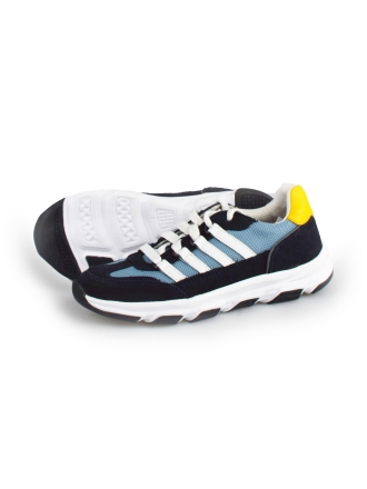 DSTRCT Sneakers