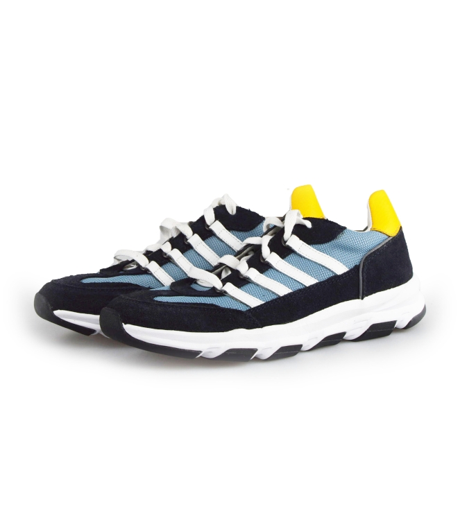 DSTRCT Sneakers