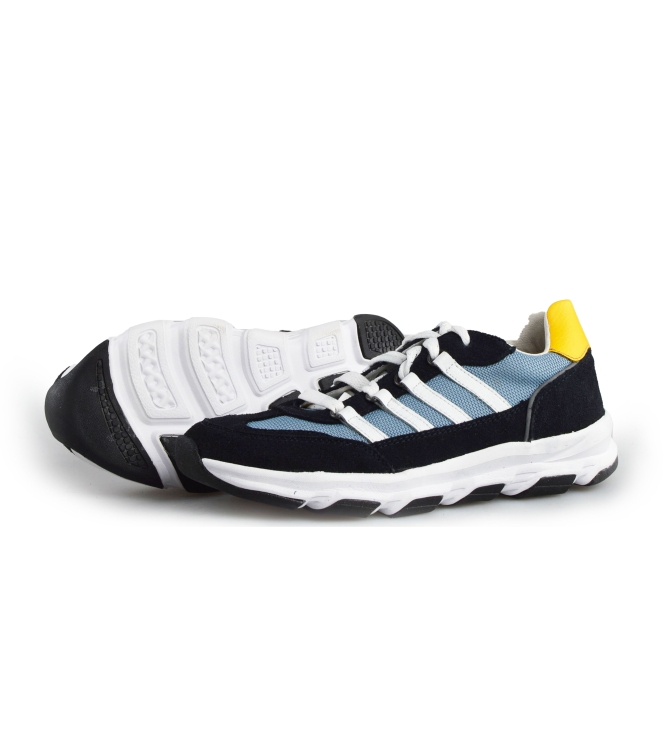 DSTRCT Sneakers