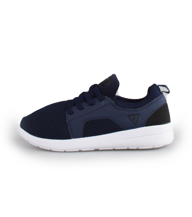 Osaga Sneakers