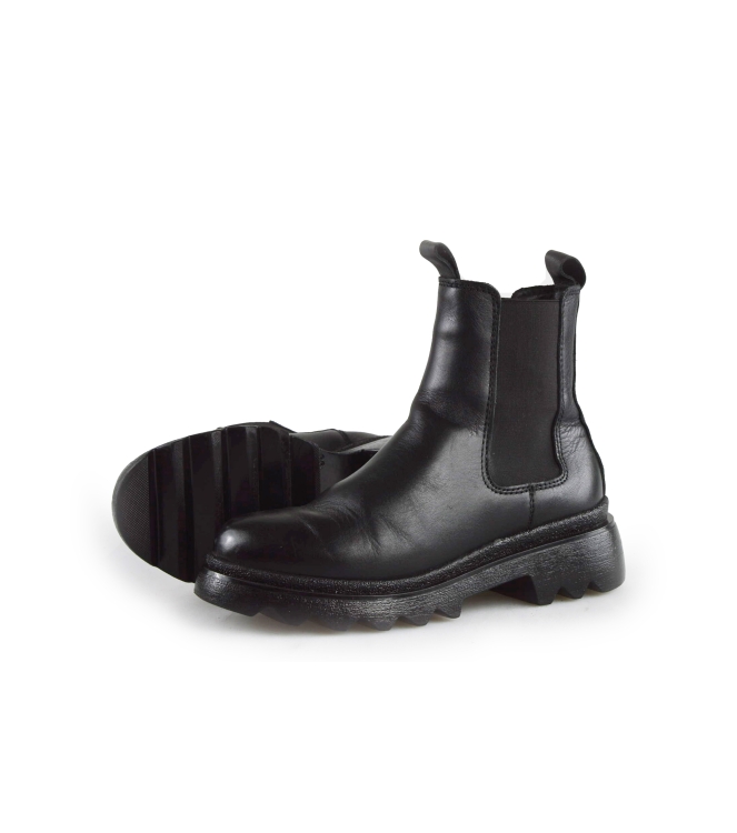 Tamaris Chelsea boots