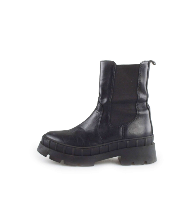 Nelson Chelsea boots