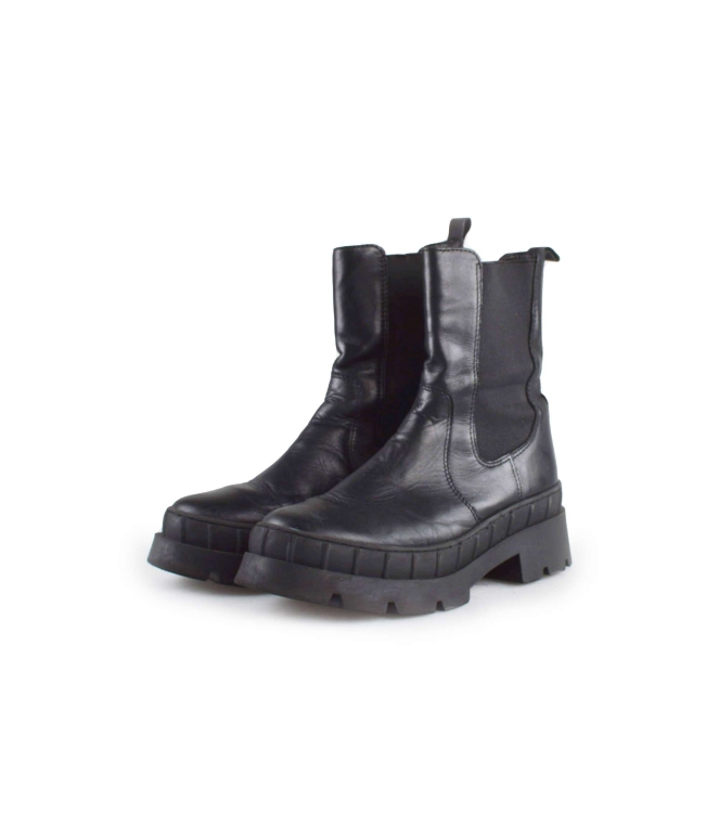 Nelson Chelsea boots