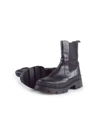 Nelson Chelsea boots