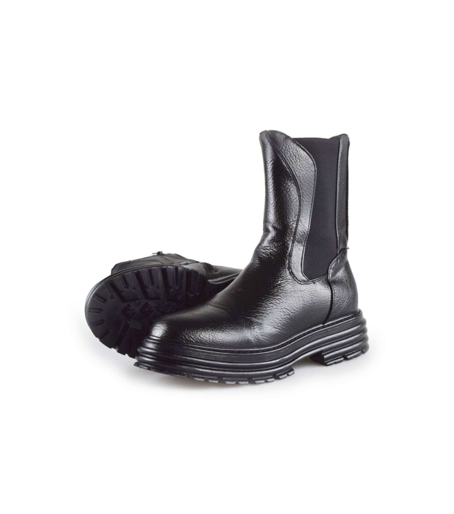 DSTRCT Chelsea boots