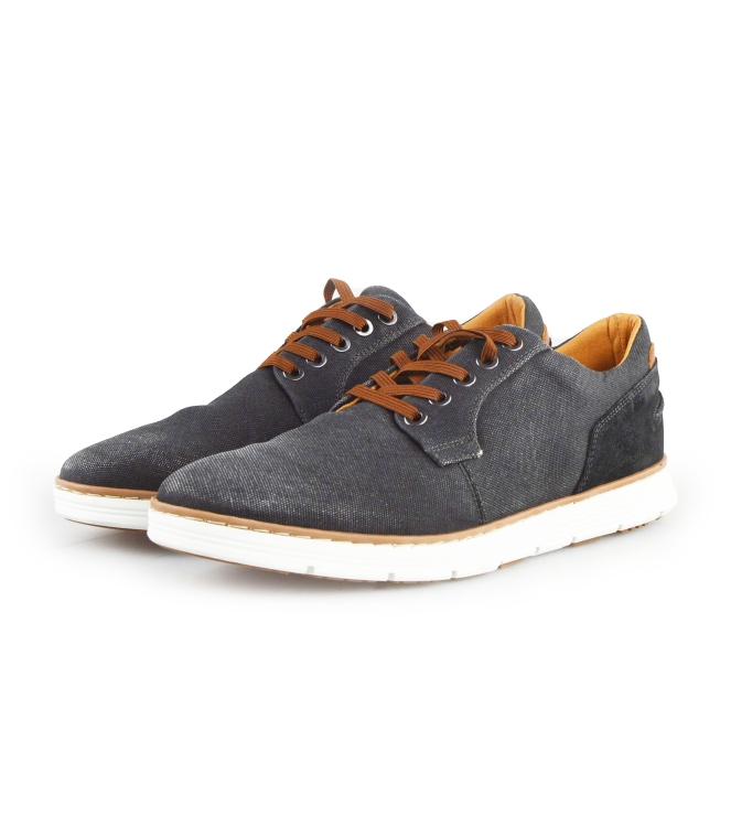 Bullboxer Sneakers
