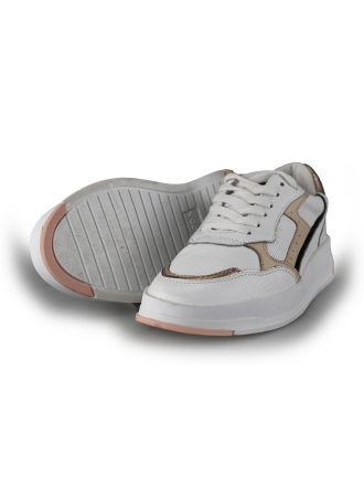 Omoda Sneakers