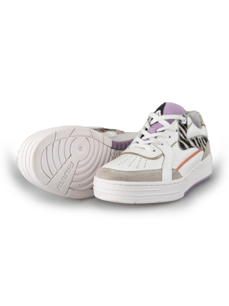 Maruti Sneakers