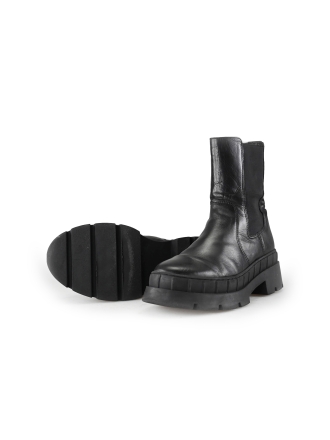 Nelson Chelsea boots