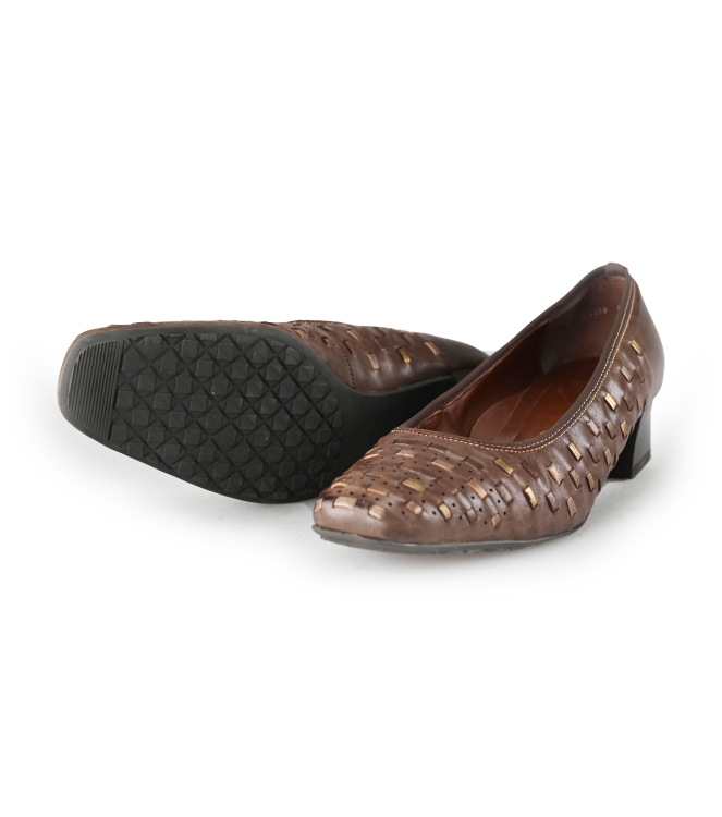 Ara Pumps