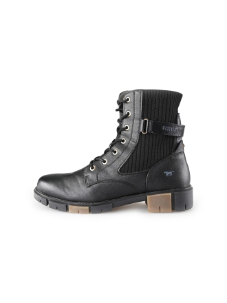 Mustang Veterschoenen Zwart 196253