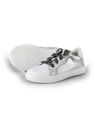 IK-KE Sneakers