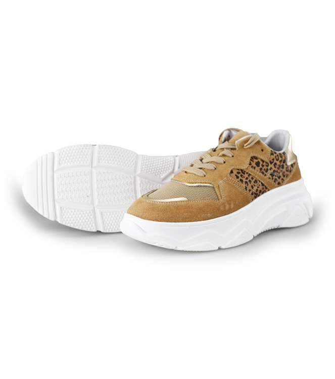 DSTRCT Sneakers