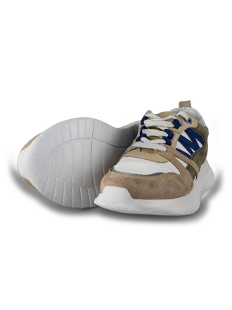 DSTRCT Sneakers