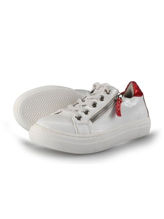 Giga Sneakers
