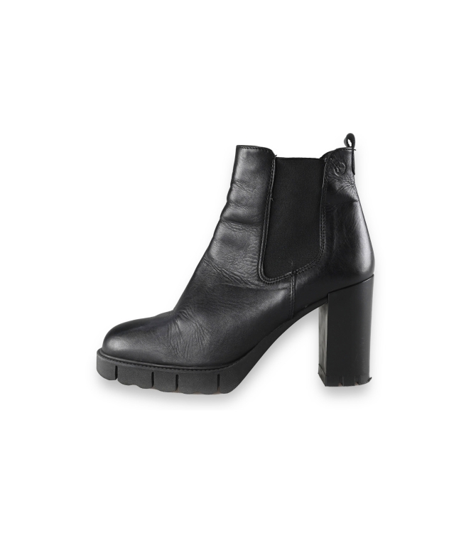 Tamaris Chelsea boots
