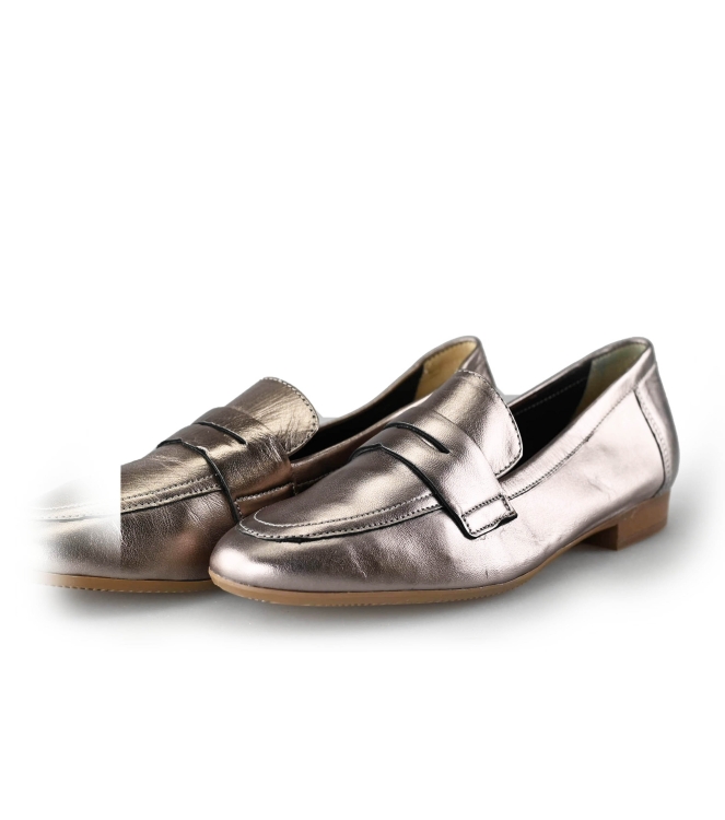 DSTRCT Loafers