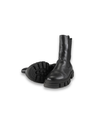 Lina Locchi Chelsea boots