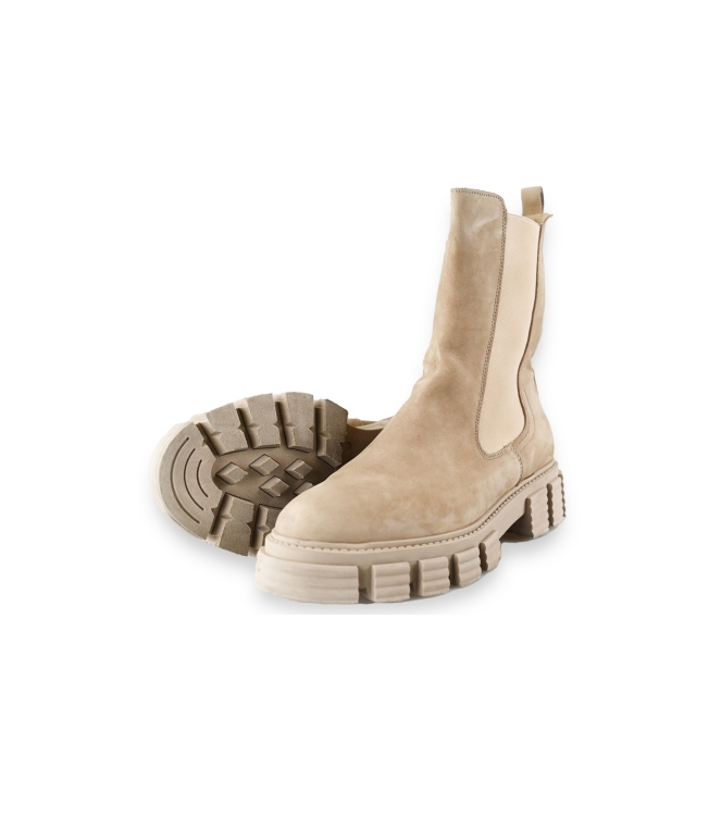Lina Locchi Chelsea boots