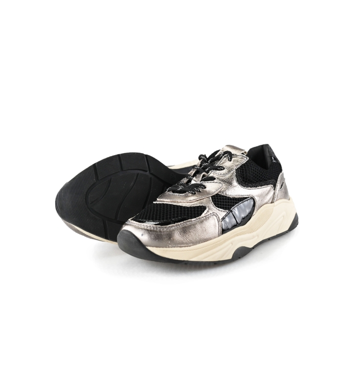 Lina Locchi Sneakers