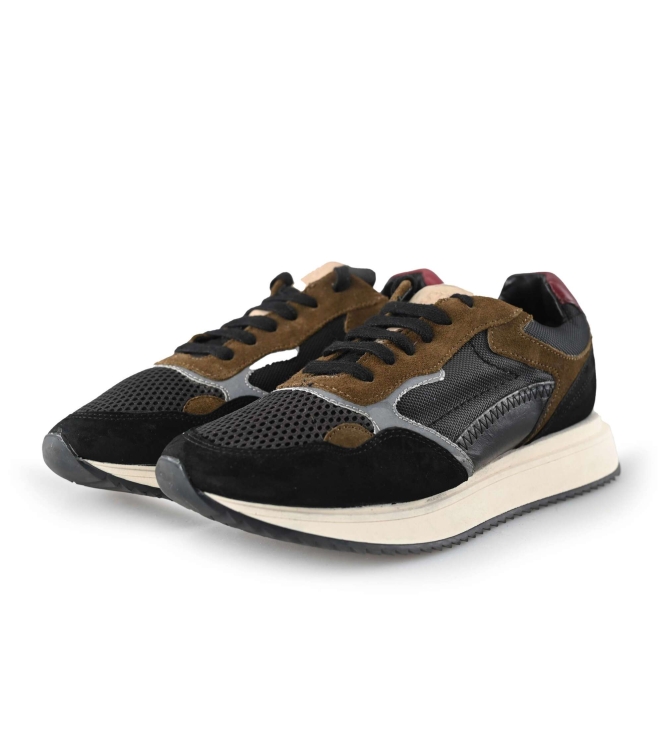 Sub55 Sneakers