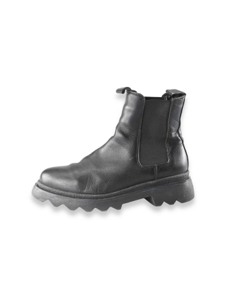 Tamaris Chelsea boots