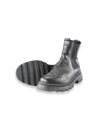 Tamaris Chelsea boots