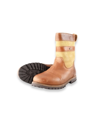 Travelin Snowboots
