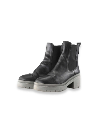 Tamaris Chelsea boots